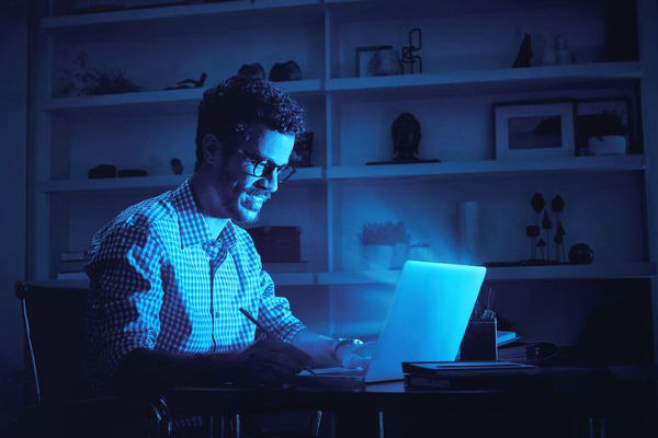 Blue light glasses for better sleep: blocking blue light to improve sleep quality and reduce stress