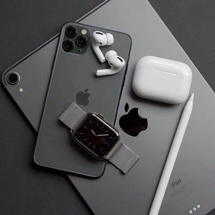 Apple Expedites iPhone Shipments from India to U.S. to Mitigate Tariff Impacts